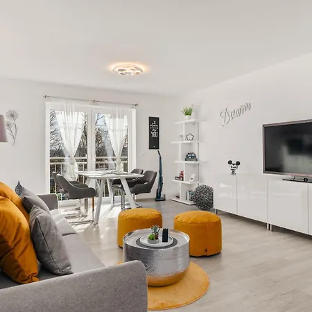 Apartmán Staycozy Bike&Ski Apartments, Carport Fuer Fahrrad, Motorrad, Ski, Barrierefrei, Erdgeschoss