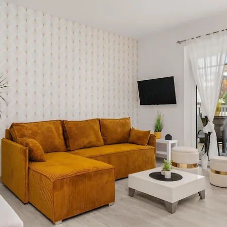 Staycozy Bike&Ski Apartments, Carport Fuer Fahrrad, Motorrad, Ski, Barrierefrei, Erdgeschoss *