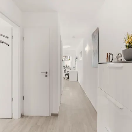 Apartmán Staycozy Bike&Ski Apartments, Carport Fuer Fahrrad, Motorrad, Ski, Barrierefrei, Erdgeschoss *